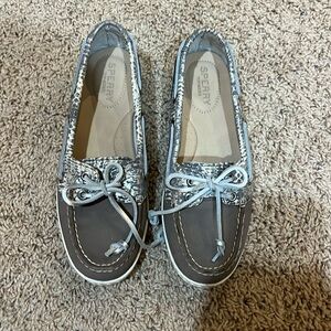 NEW Sperry Shoes (Size 6)